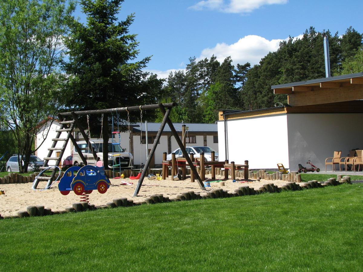 Rezydencja Nad Jeziorem Pestkownica 外观 照片